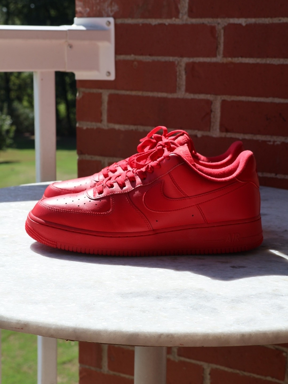 Nike Air Force 1 Low "Triple Red"